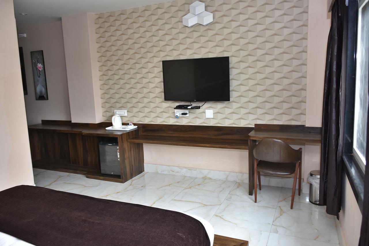 Hotel Daftari Palace Kishanganj Luaran gambar