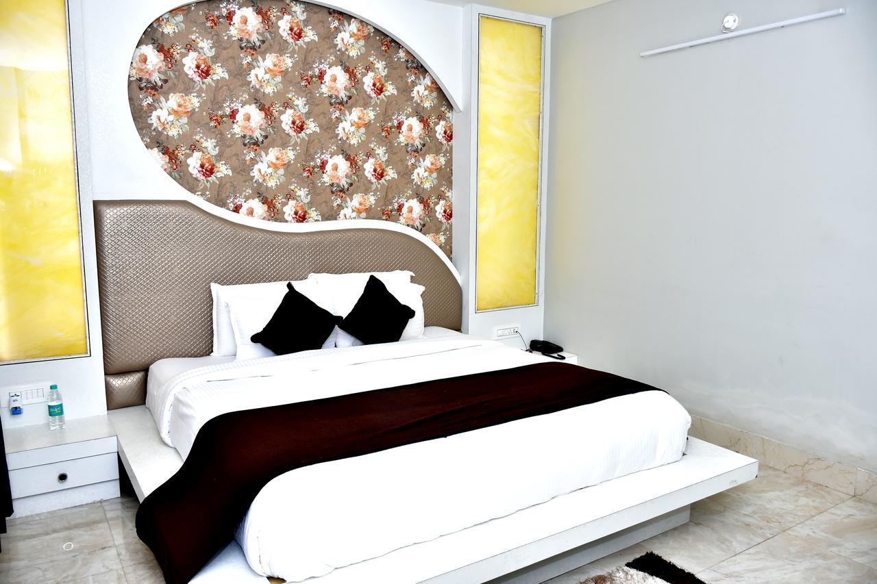 Hotel Daftari Palace Kishanganj Luaran gambar