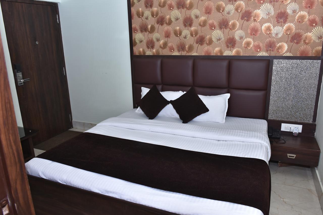 Hotel Daftari Palace Kishanganj Luaran gambar