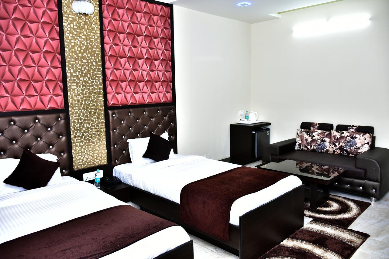 Hotel Daftari Palace Kishanganj Luaran gambar