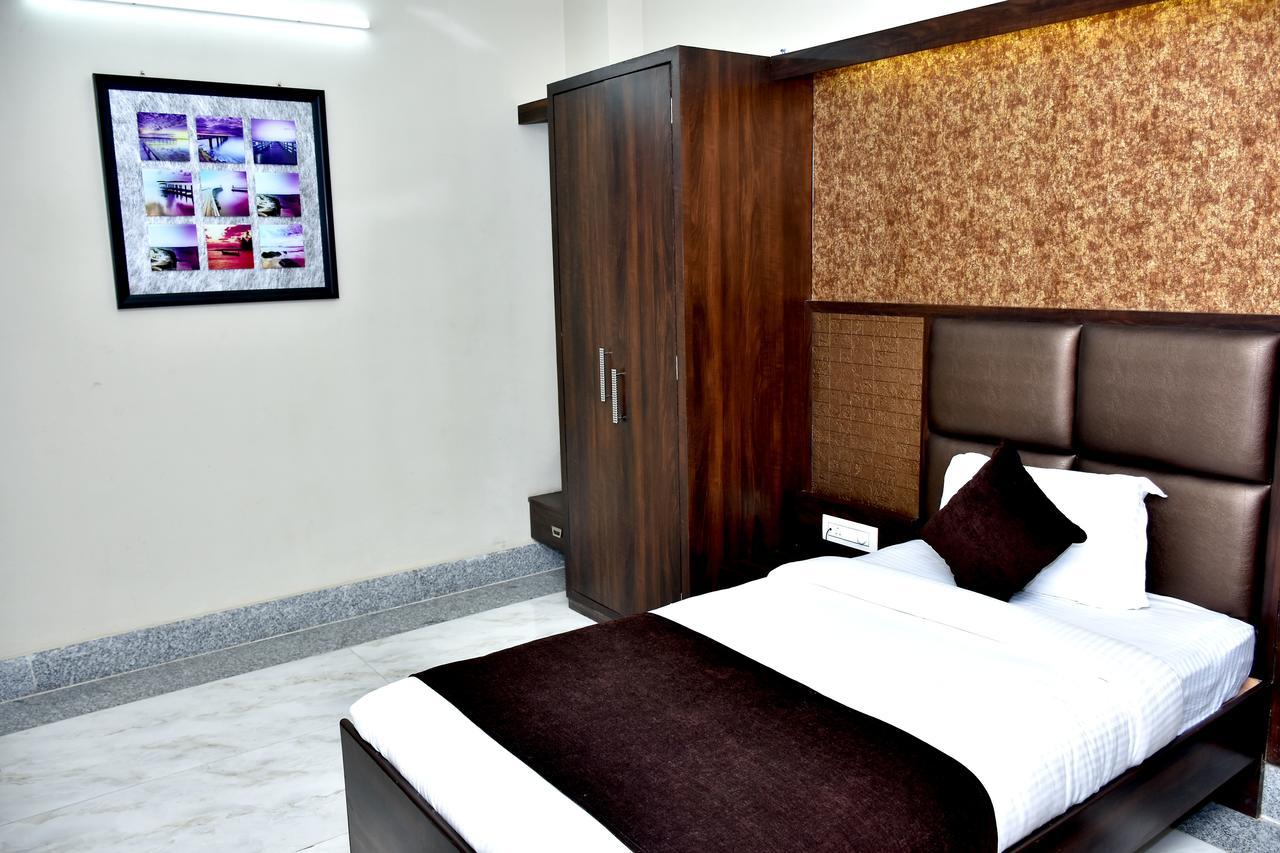 Hotel Daftari Palace Kishanganj Luaran gambar