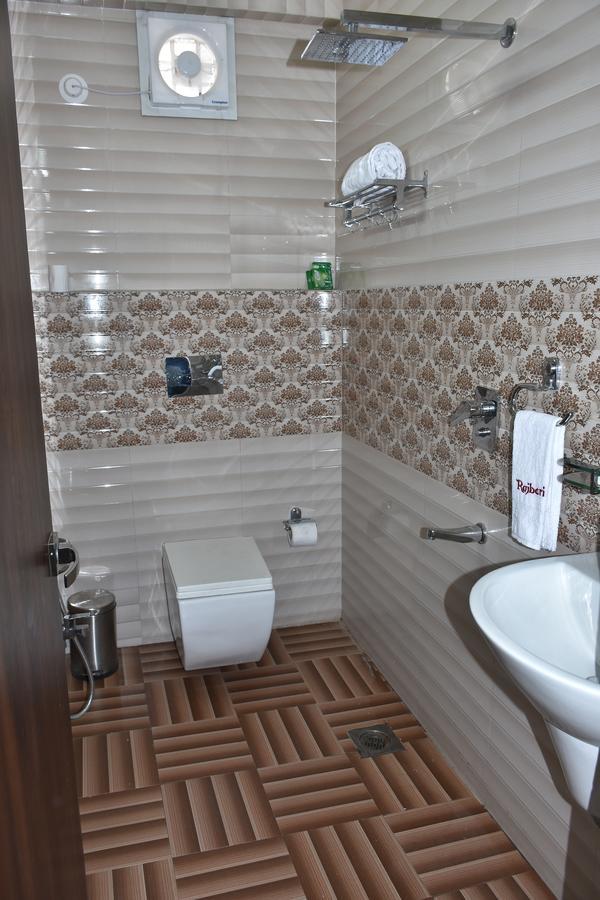Hotel Daftari Palace Kishanganj Luaran gambar