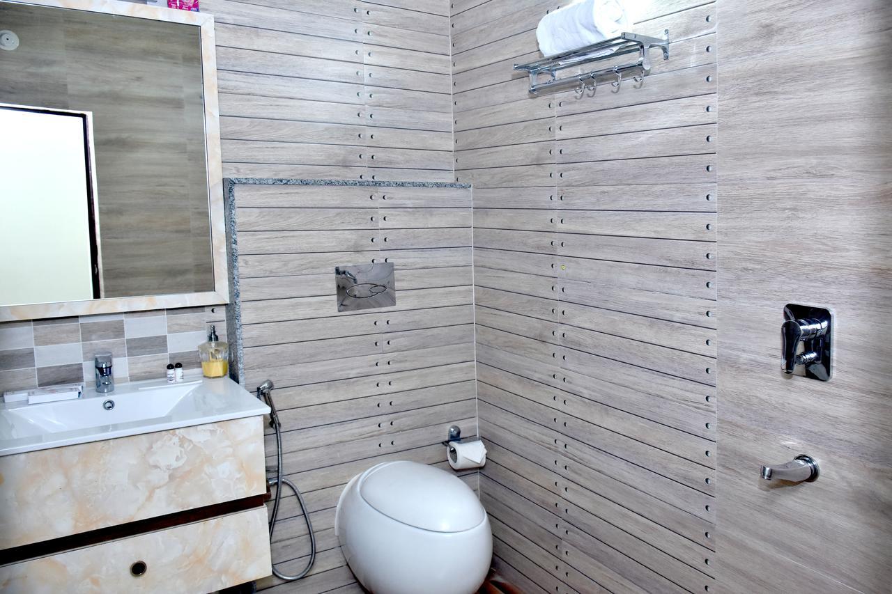 Hotel Daftari Palace Kishanganj Luaran gambar