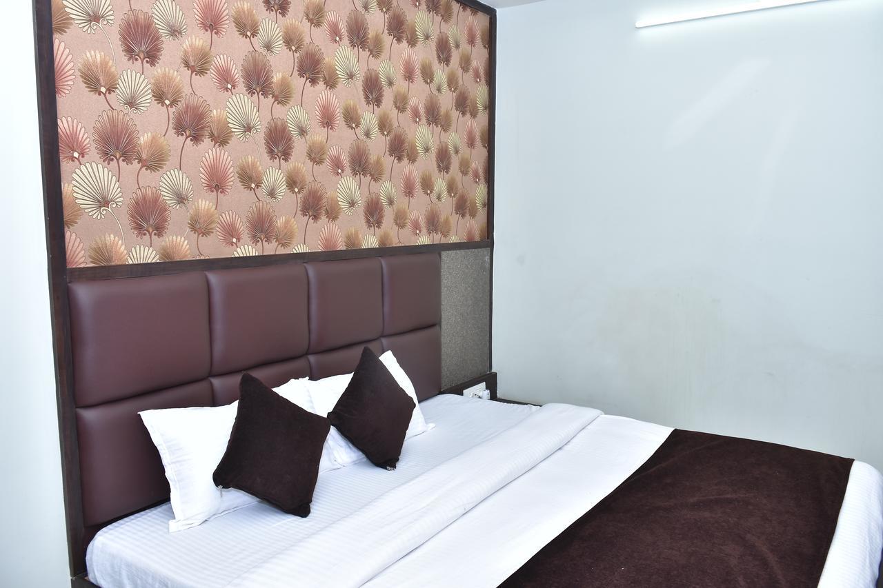 Hotel Daftari Palace Kishanganj Luaran gambar