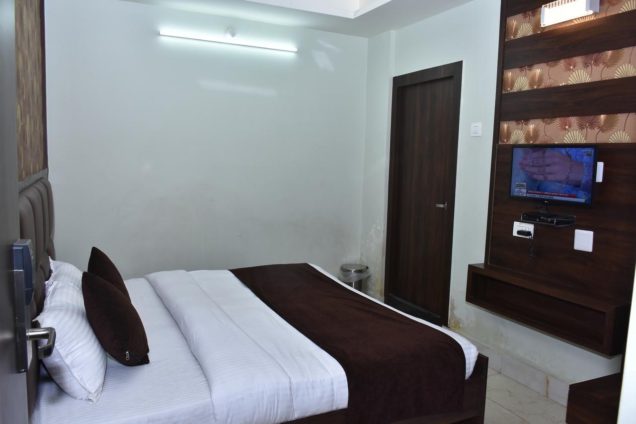 Hotel Daftari Palace Kishanganj Luaran gambar